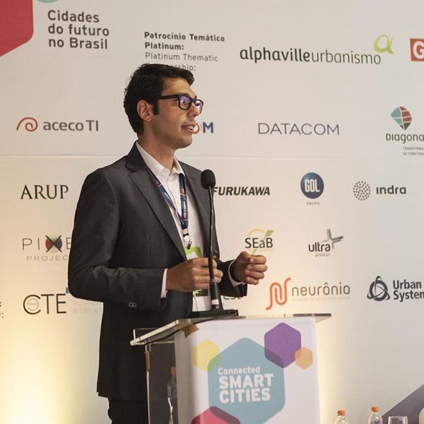 Renato Conde ministra palestra "Distritos de Inovação", Smart Cities Business America, São Paulo.