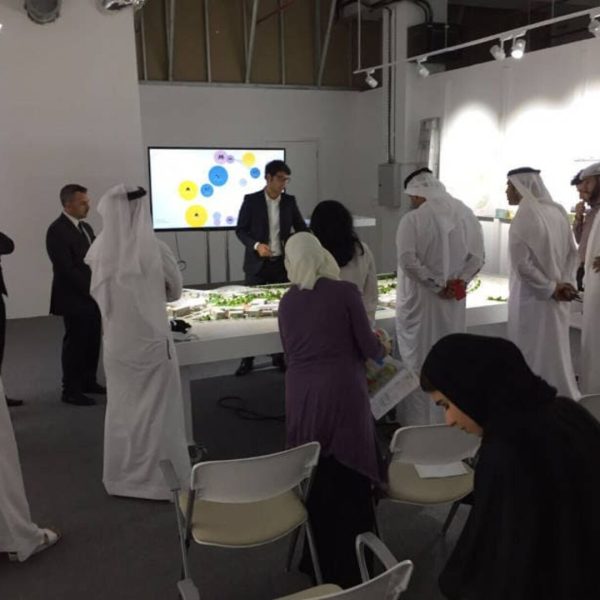 Renato Conde na apresentação do Dubai Wellness District, Dubai.